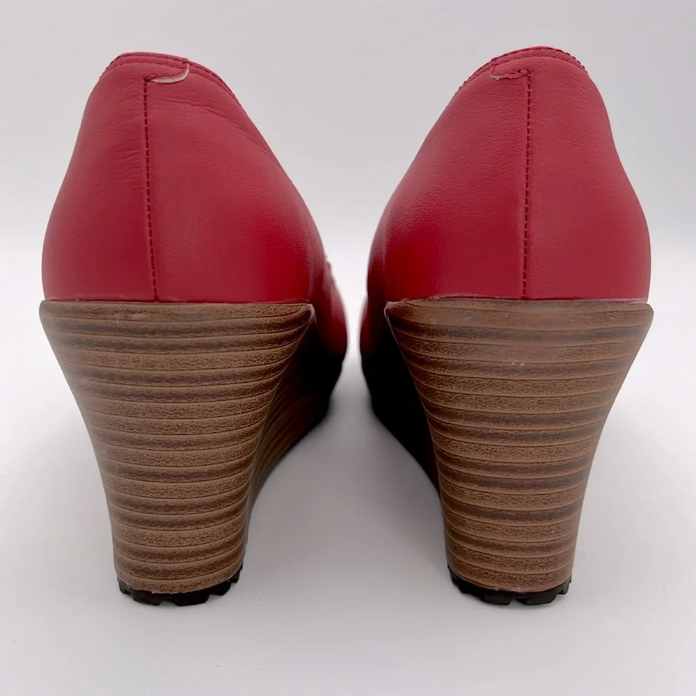 Crocs - women’s A-‎ Leigh wedges red vegan leather shoes size 9